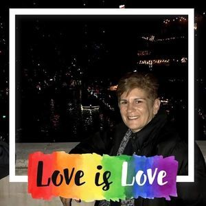 Meet your Posher, Eva